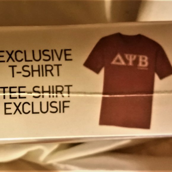 Neighbors collector box set, blue ray, DVD, digital HD + limited edition T- shrt - Picture 4 of 6